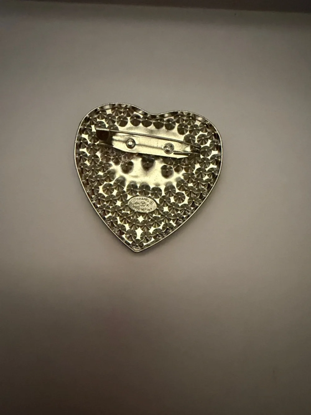 Brooch sparkling heart